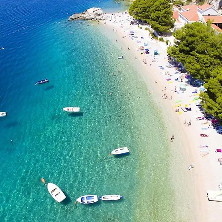 Apartments With A Parking Space Brela, Makarska - 6884 Brela