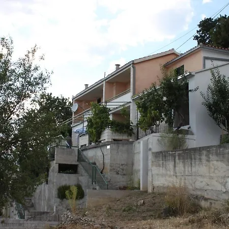 Apartments With A Parking Space Brela, Makarska - 6884