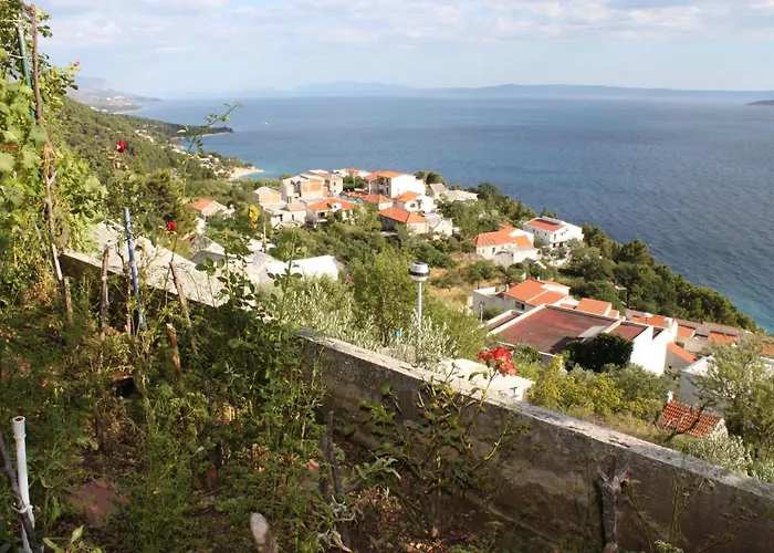With A Parking Space Brela, Makarska - 6884 Brela